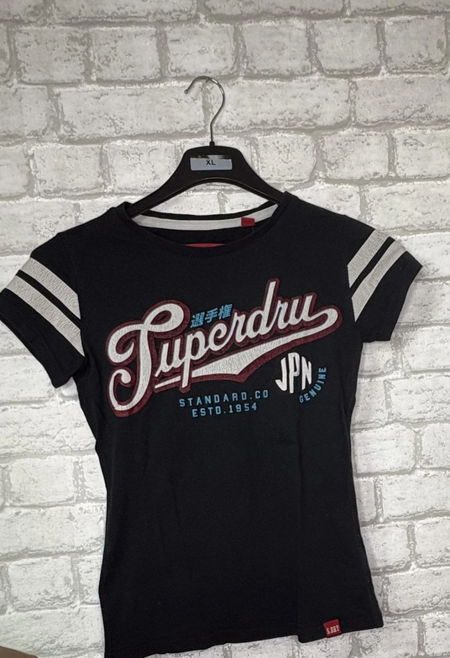 T-shirt noir Superdry 32